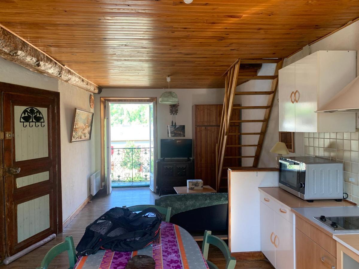 Joli Appartement Dans Une Maison Ancienne 옥스레테르메스 외부 사진